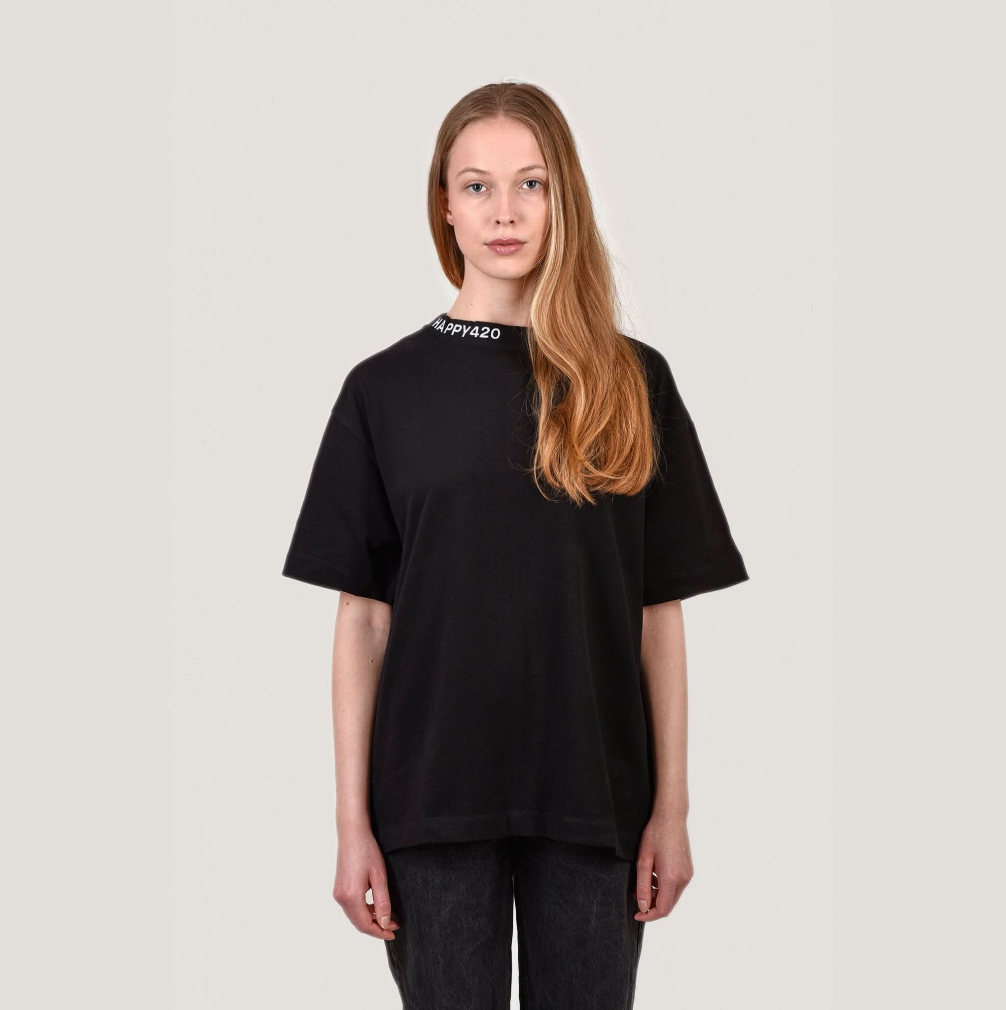 Oversize T - Kragen mit Stick Schwarz - Happy420.de