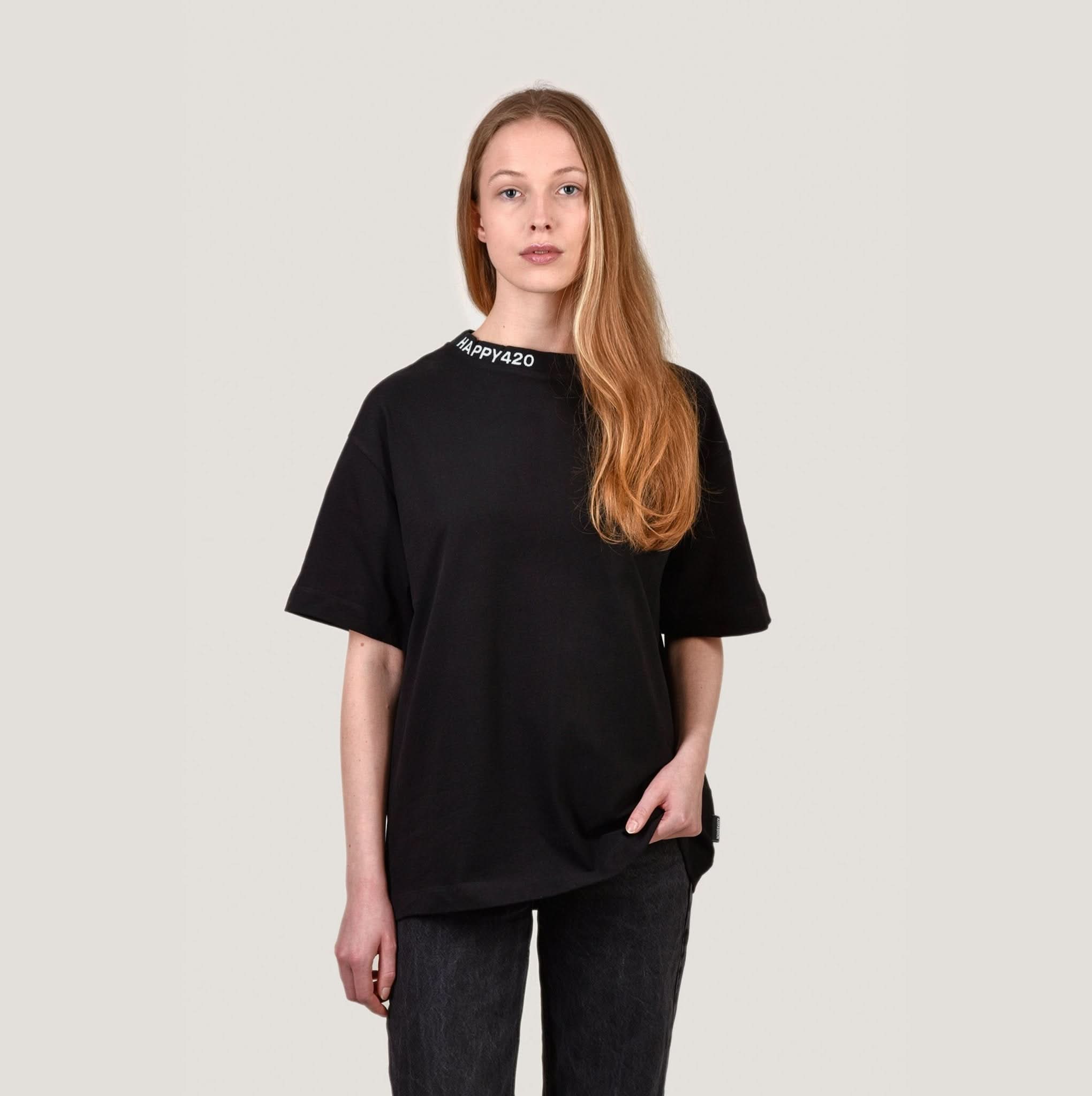 Oversize T - Kragen mit Stick Schwarz - Happy420.de